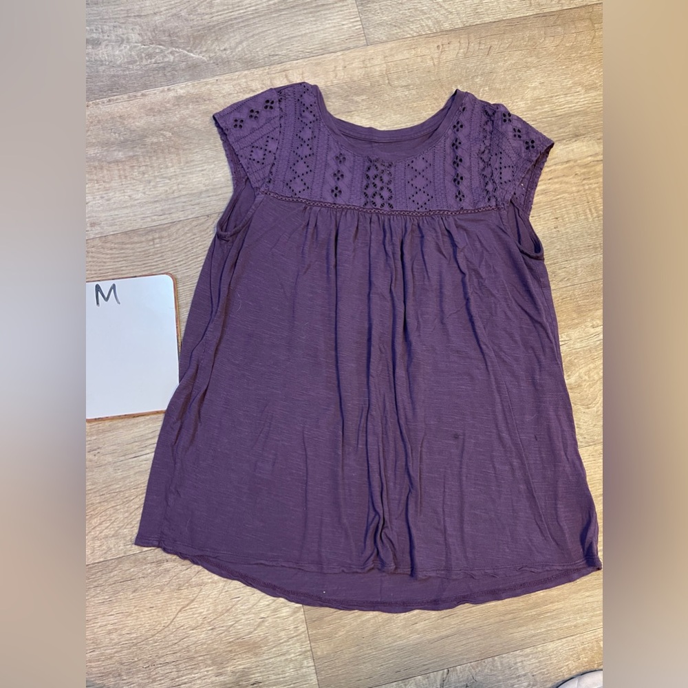Merona Embroidered Neck Detail Tee